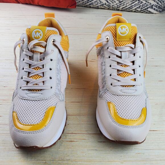 MICHAEL KORS | Wilma | Yellow/White | Color Block Trainer Sneakers | Size 8.5 - Picture 3 of 8